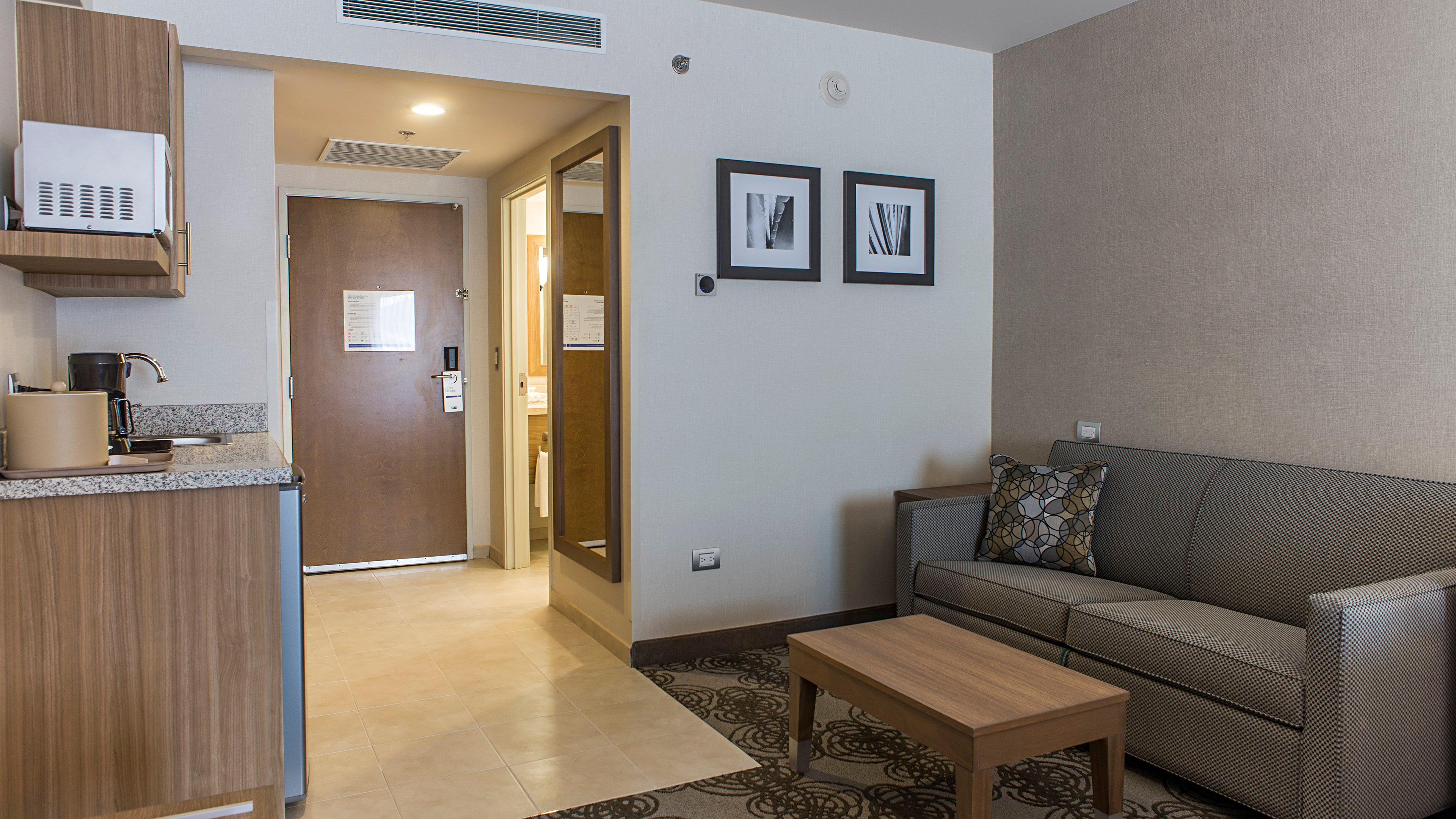Holiday Inn Express & Suites Chihuahua Juventud By Ihg Exterior foto