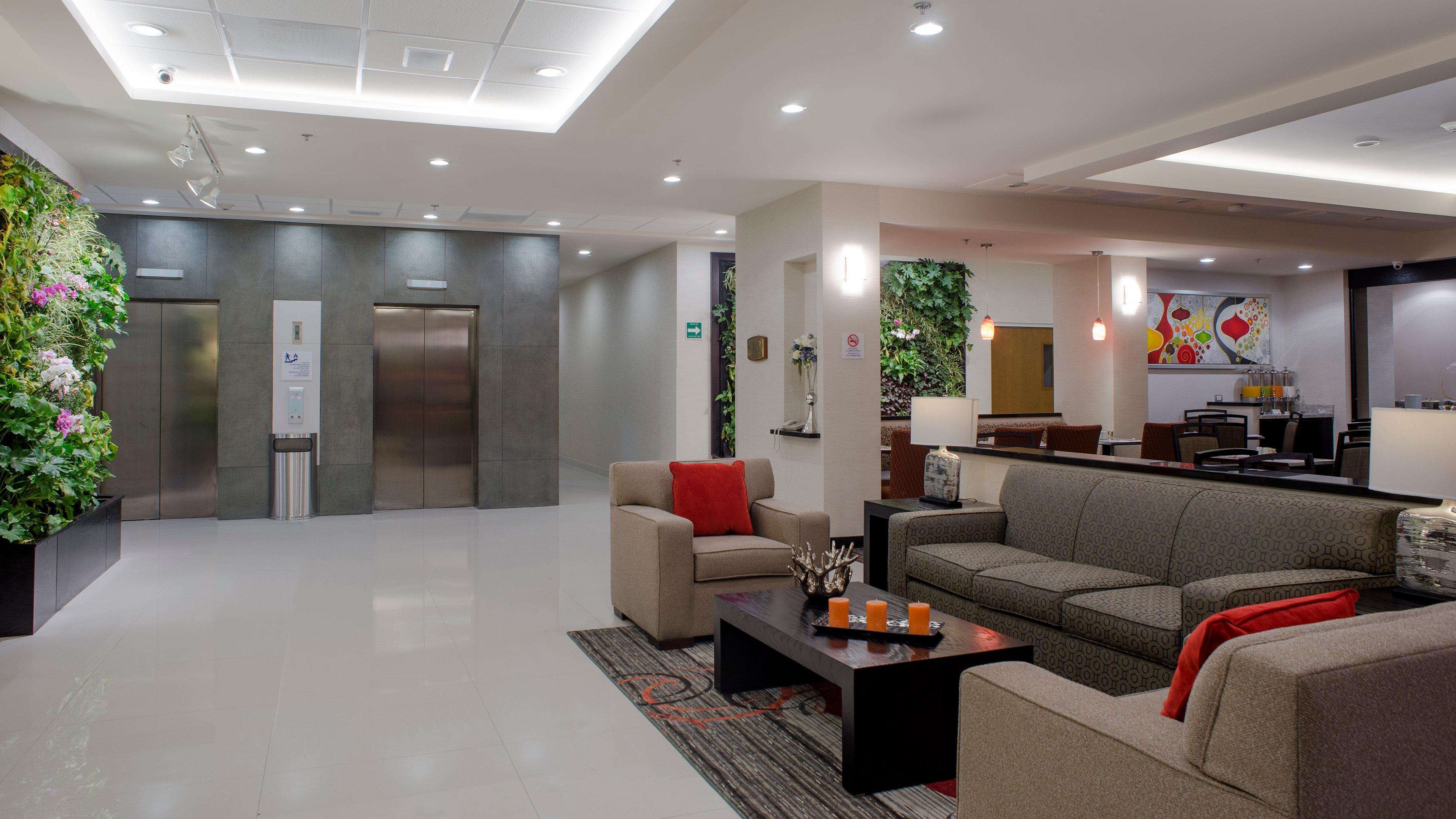 Holiday Inn Express & Suites Chihuahua Juventud By Ihg Exterior foto