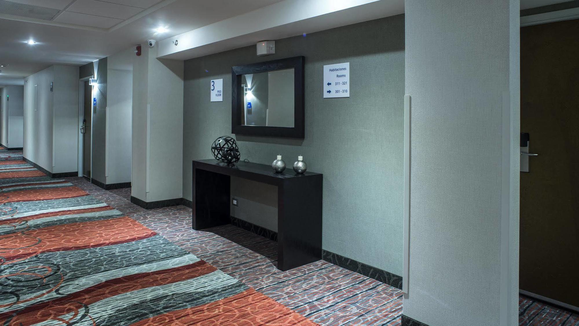 Holiday Inn Express & Suites Chihuahua Juventud By Ihg Exterior foto